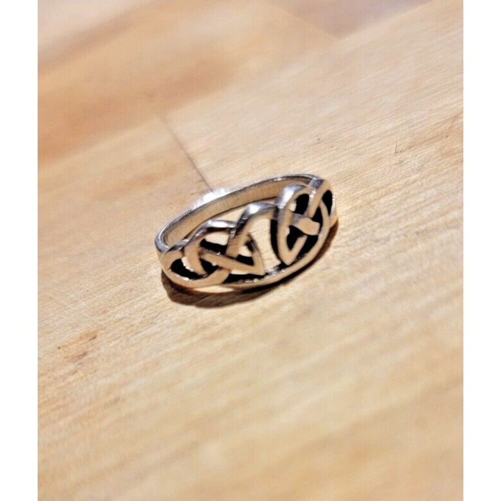Celtic Knot Sterling Silver Ring Band Artisan Craft Quality Ring sz 6